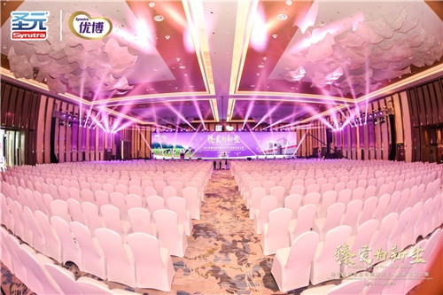 LED屏如何實(shí)現(xiàn)亮度自動(dòng)調(diào)節(jié)